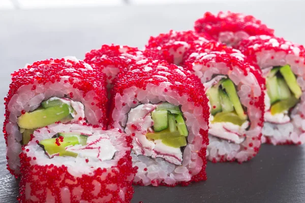 Restaurante Japonés Rollo Sushi Plato Pizarra Negra —  Fotos de Stock