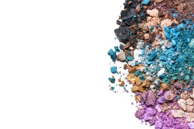 Göz merceği beyaz arkaplanda izole edildi.