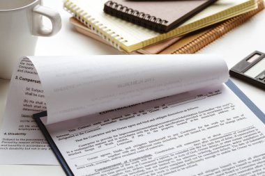 Yasal sözleşme imzalanması - emlak sözleşmesi satın almak