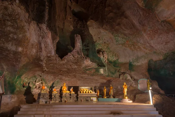 昼間にパイ タイで寺院の正面ビュー — ストック写真