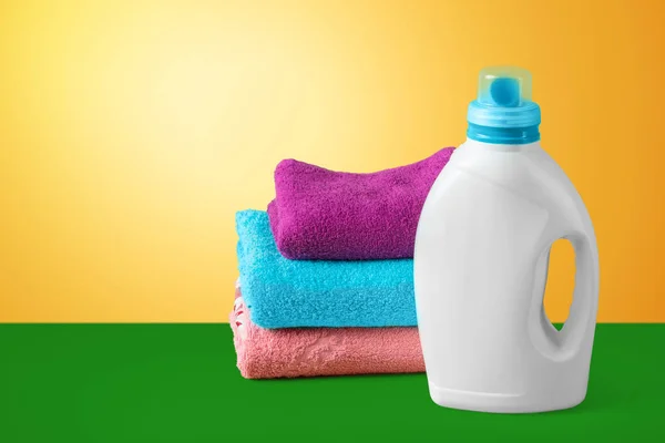 Housekeeping Set Towels Plastic Bottles — Stock Photo, Image