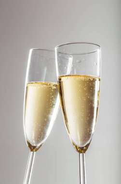 Yeni yıl arifesi kutlama geçmişi şampanyayla