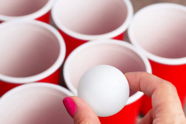 Person Playing Beer Pong Wooden Table — Stock Photo, Image