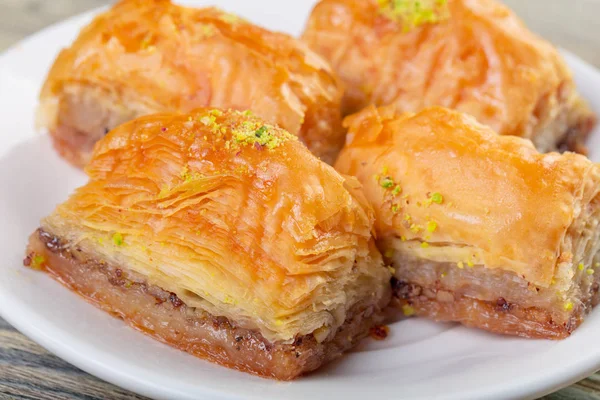 Baklava Dessert Arabe Traditionnel Avec Noix Cajou Noix Cardamome Avec — Photo