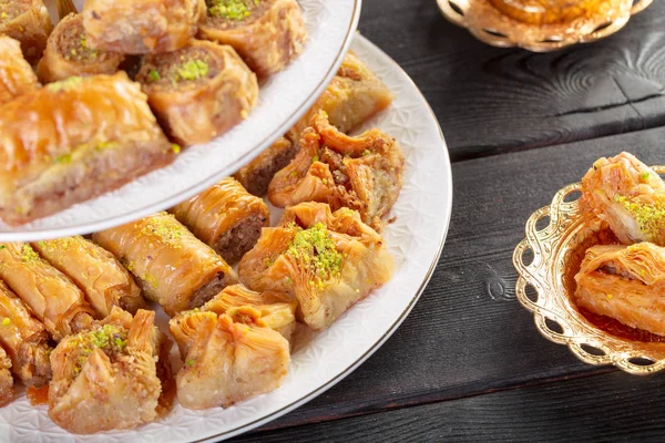 Traditionele Dessert Baklava Bekend Het Midden Oosten Heerlijk — Stockfoto