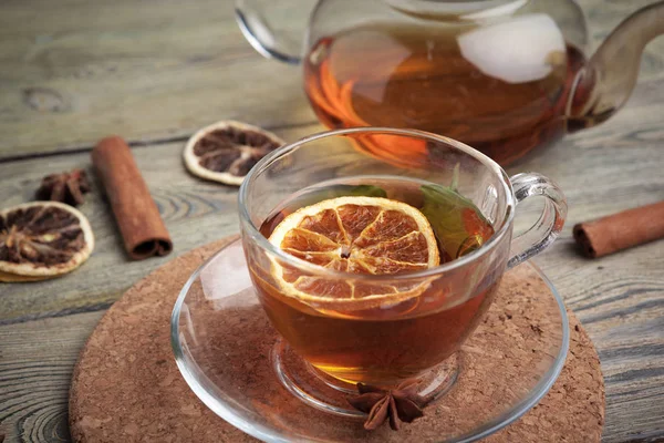 Chá Canela Quente Aromático Mesa Madeira — Fotografia de Stock