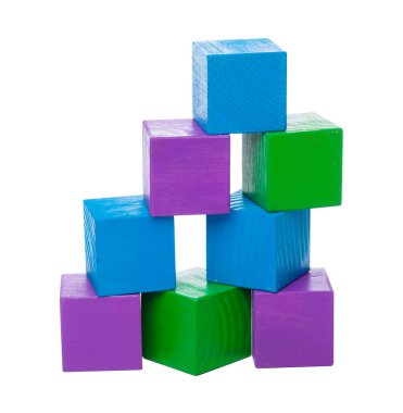 Tahta yapı taşları beyaz arkaplanda izole edildi