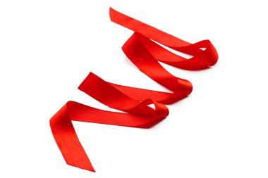 Kırmızı kurdele beyaz üzerine izole