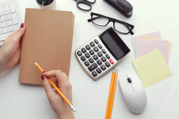 Business Woman Working Financial Data Hand Using Calculator — Stock Photo, Image