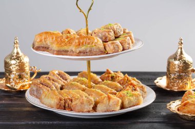 Geleneksel tatlı baklavası, Orta Doğu 'da iyi bilinir ve lezzetlidir.