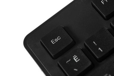 Siyah dizüstü bilgisayar klavyesi kapat