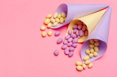 Farklı renklerde meyve şekeri