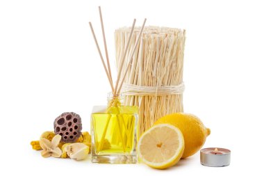 Limonlu parfüm çubuğu ya da parfüm yayıcı. 