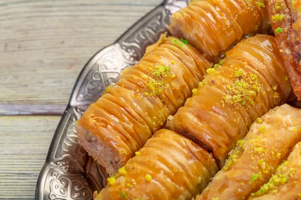 Delicious Baklava Dessert Oriental Bronze Setting Close — Stock Photo, Image