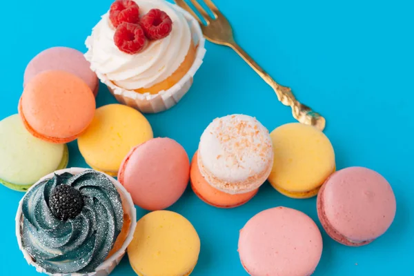 Conjunto Vários Cupcakes Fondant Prontos Para Serem Comidos Conjunto Brilhante — Fotografia de Stock