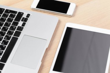 Bilgisayarı dijital tablet ve akıllı telefonla aç