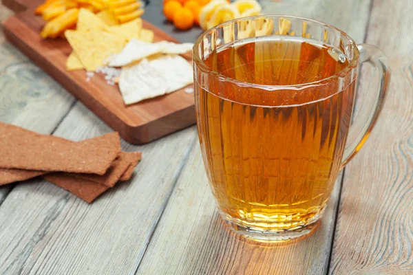 Cerveja Lager Lanches Mesa Madeira — Fotografia de Stock