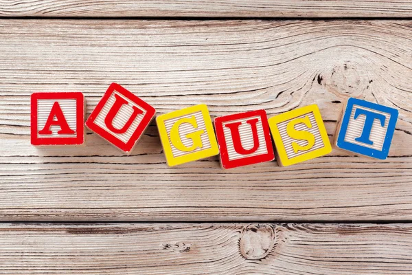 Houten Speelgoed Blokken Met Tekst Augustus — Stockfoto