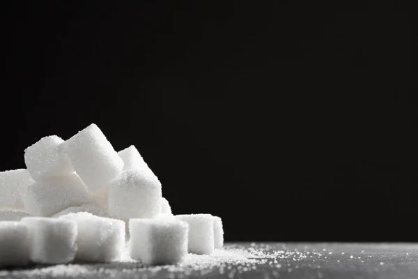 Cubos Azúcar Blanco Sobre Fondo Negro Cerca — Foto de Stock