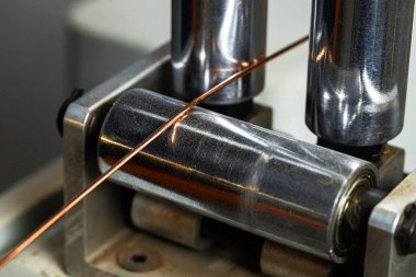 Kablo fabrikasında kablo üretimi kapanıyor.