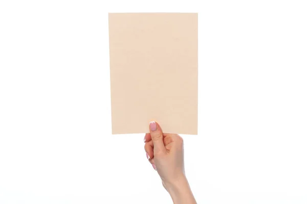 Tarjeta de papel artesanal en mano femenina aislada en blanco — Foto de Stock