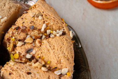 Bir Türk tatlı helvasına yakın çekim