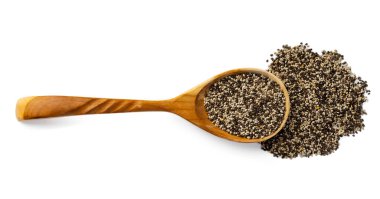 Beyaz üzerine izole Chia tohumları ile Spoom