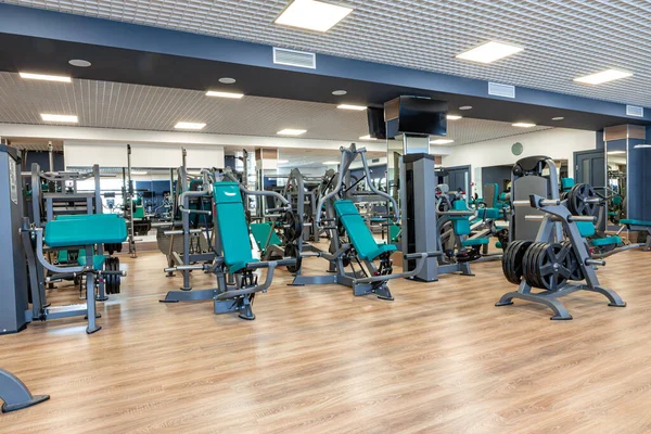 New sports equipment in a gym, nobody — Stock Photo, Image