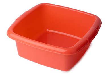 Yeni plastik parlak leğen beyaza izole edilmiş.