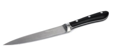 Beyaz zemin üzerinde yeni keskin metal bıçak