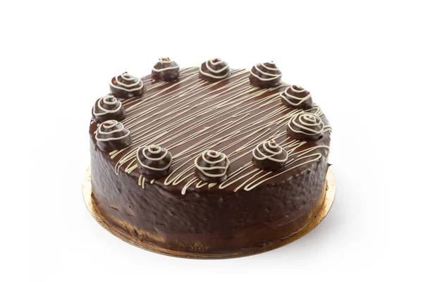 Beyaz arkaplanda izole edilmiş tek çikolatalı pasta