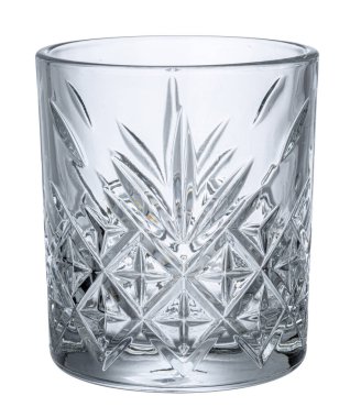 Beyaz arkaplanda izole edilmiş boş yeni bardak