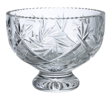 Boş cam kase beyaz arkaplanda izole edildi