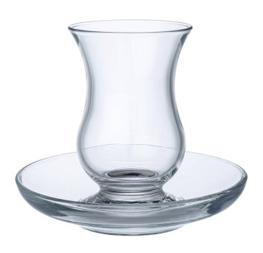 Beyazlar üzerinde izole edilmiş çay için cam bardak