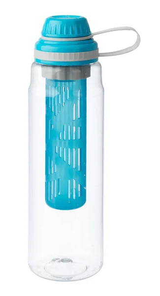 Frasco de plástico vacío para bebidas aisladas en blanco — Foto de Stock