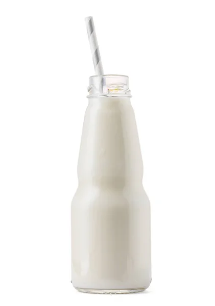 Γυάλινη κούπα γάλα με καλαμάκι απομονωμένο σε λευκό — Φωτογραφία Αρχείου