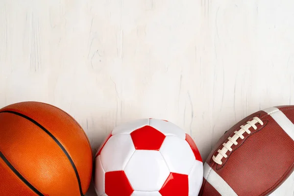Conjunto de bolas para futebol, basquete e rugby — Fotografia de Stock