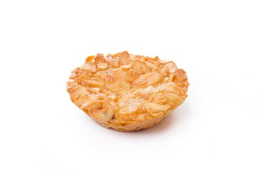 Bir yulaflı kurabiye beyaz üzerine izole edilmiş.