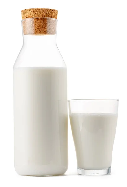 Frasco de leche de vidrio cerrado aislado sobre fondo blanco —  Fotos de Stock