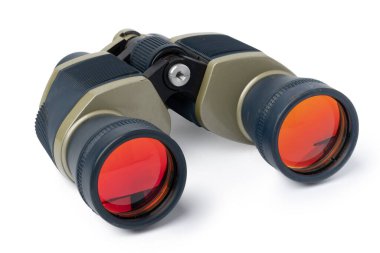 Beyaz arkaplanda izole edilmiş bir çift dürbün