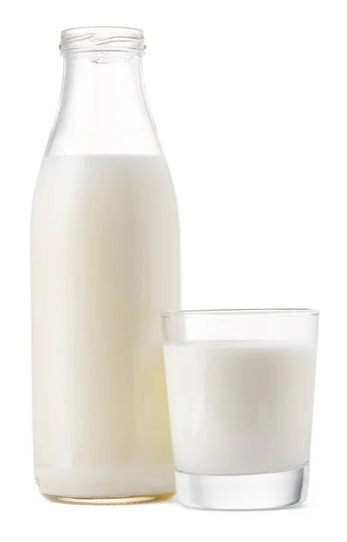 Copo de vidro e garrafa de leite fresco isolado — Fotografia de Stock