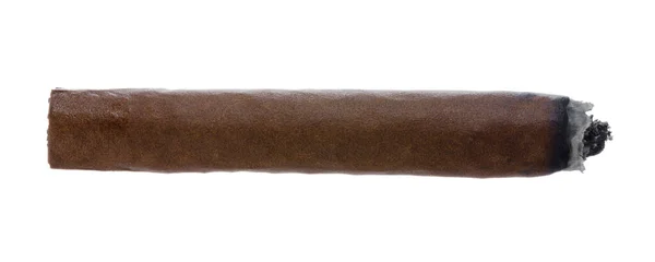 Cigarro laminado a mano ardiente aislado en blanco — Foto de Stock