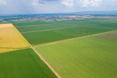 Tarım alanlarının havadan görünüşü. Kırsal, Tarım Manzarası Havacılık Görünümü.