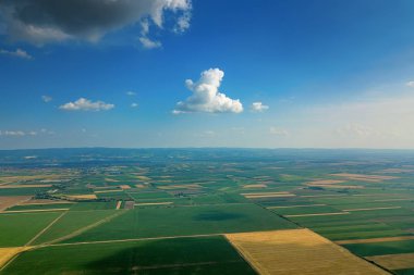 Tarım alanlarının havadan görünüşü. Kırsal, Tarım Manzarası Havacılık Görünümü.