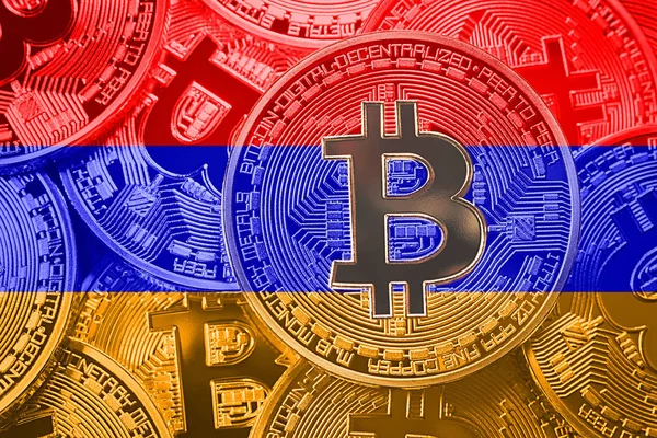 Bitcoin Ermenistan bayrağı yığını. Bitcoin cryptocurrencies kavramı. BTC arka plan.