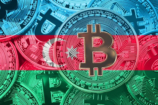 Bitcoin Azerbaycan bayrağı yığını. Bitcoin cryptocurrencies kavramı. BTC arka plan.