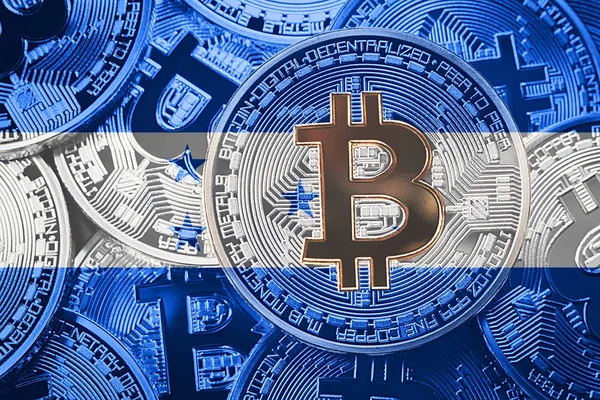 Bitcoin Honduras bayrağı yığını. Bitcoin cryptocurrencies kavramı. BTC arka plan.