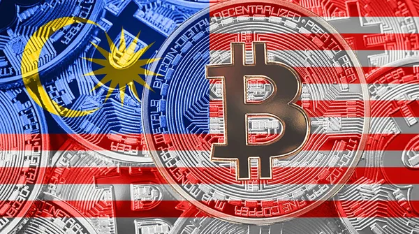 Bitcoin Malezya bayrağı yığını. Bitcoin cryptocurrencies kavramı. BTC arka plan.
