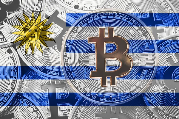 Стек Bitcoin Уругвай Прапор Концепція Cryptocurrencies Bitcoin Бтд Фону — стокове фото