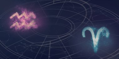 Kova ve Koç Astroloji Uyumluluk işaretleri. Gece gökyüzü arka plan.